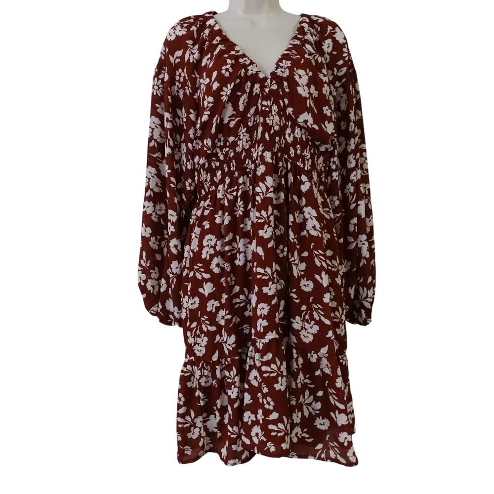 Dokotoo Women Red Floral Dress Size M Long Sleeve Low V-Neck Smocked Waist